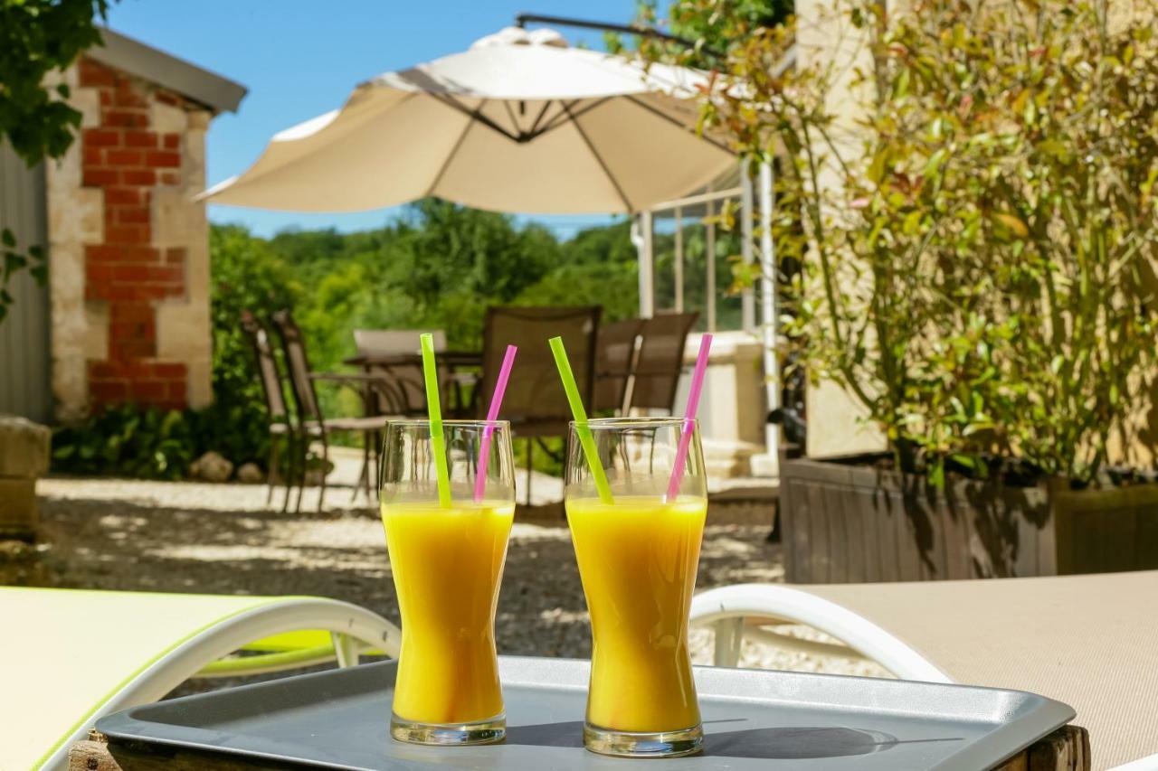 Maison Qui S'Y Frotte S'Y Pique Robert-Espagne Екстериор снимка